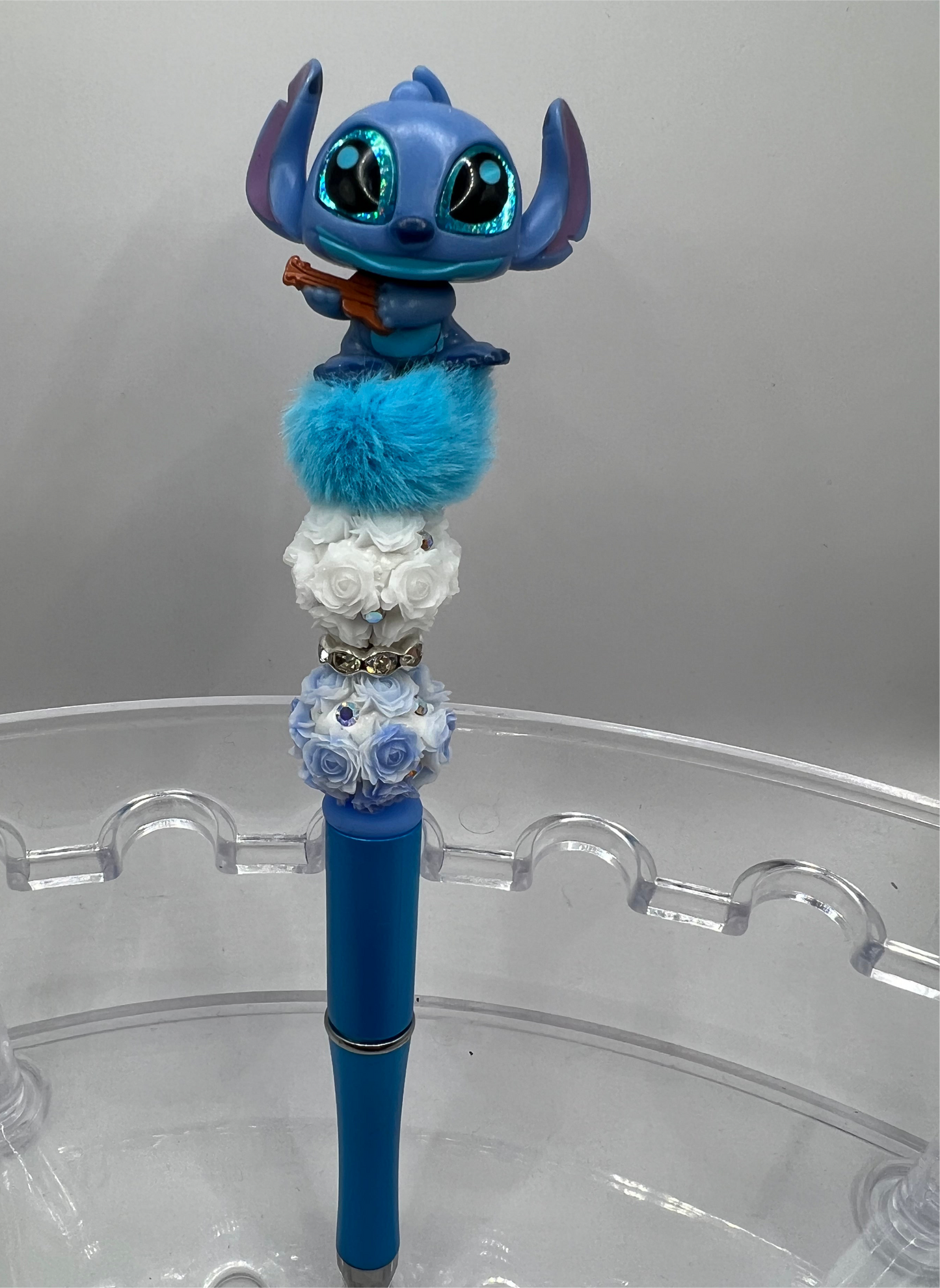 Stitch beaded pen
