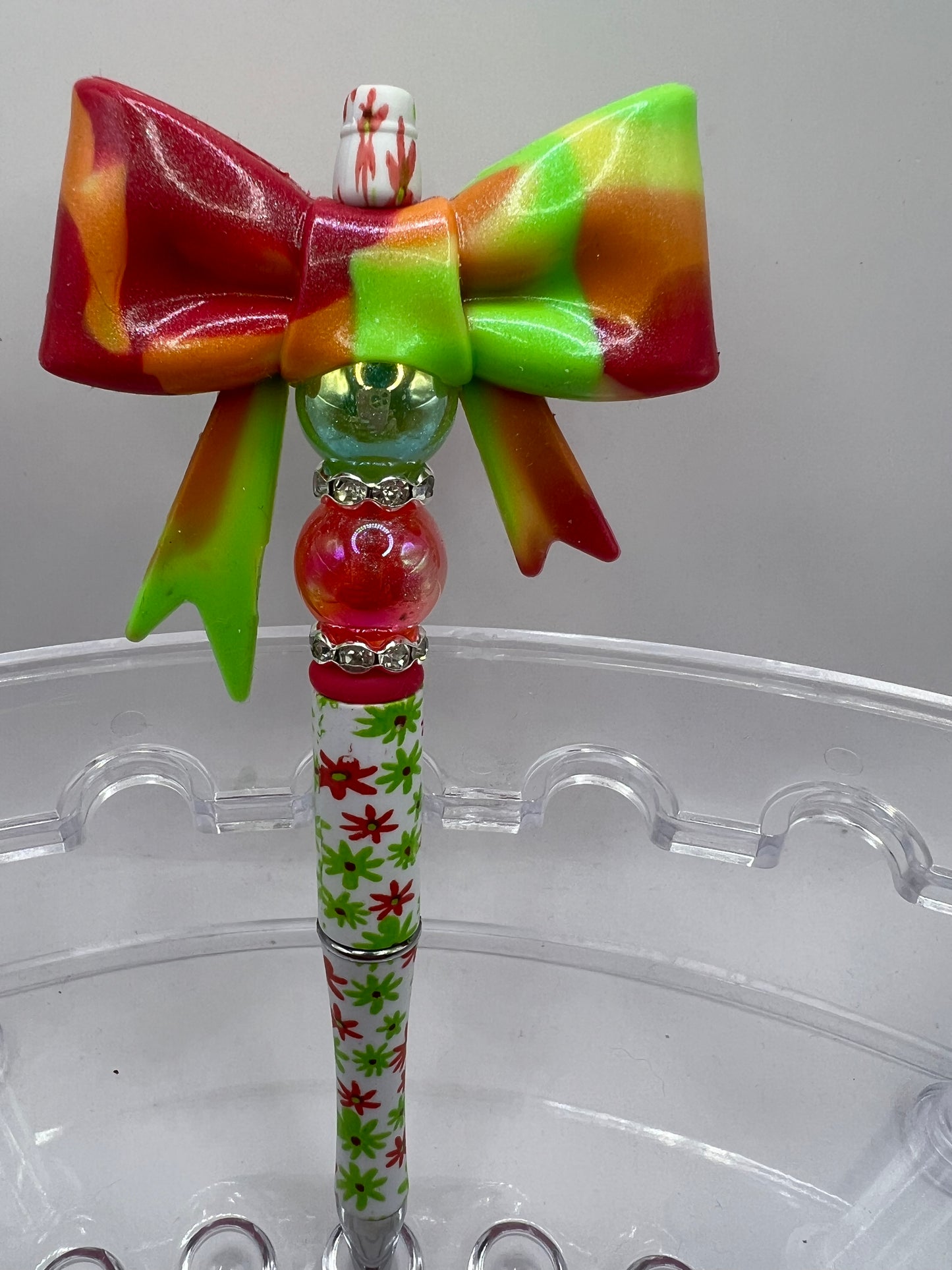 Bow beaded pen