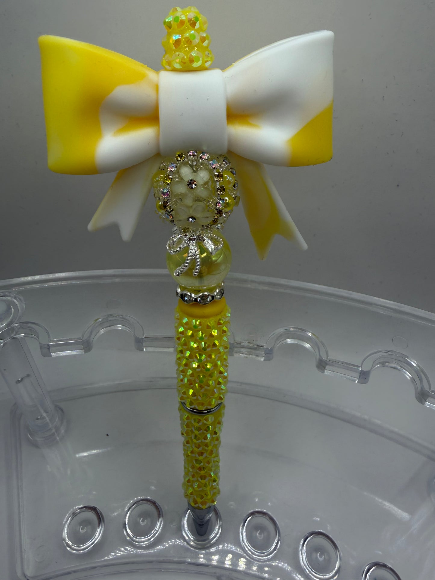 Bow Beaded Pen