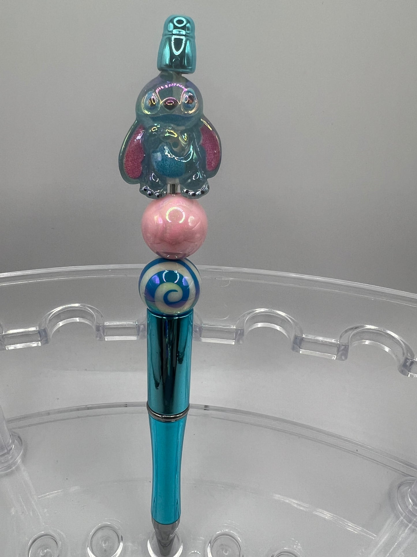 Stitch beaded pen