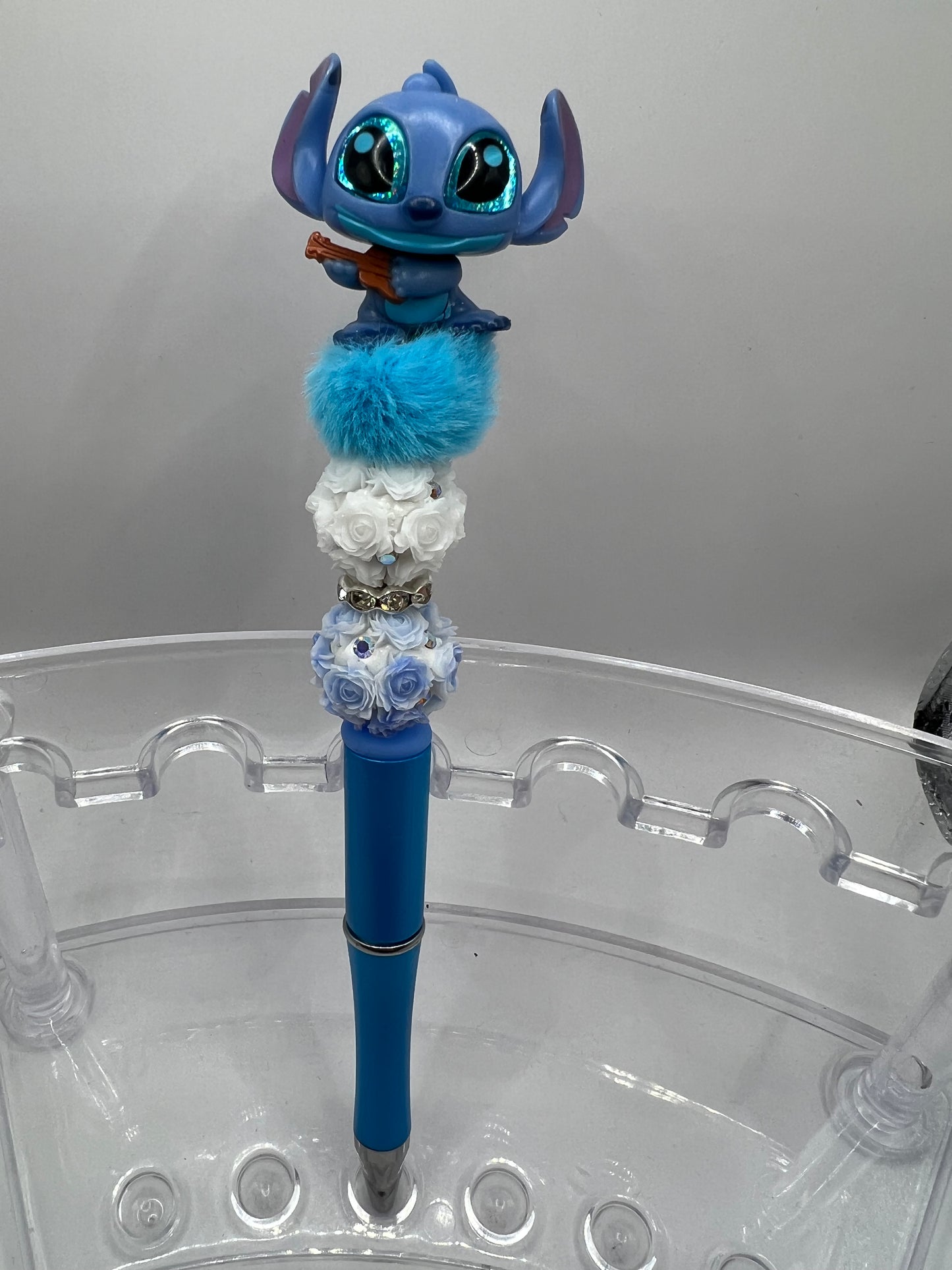 Stitch beaded pen