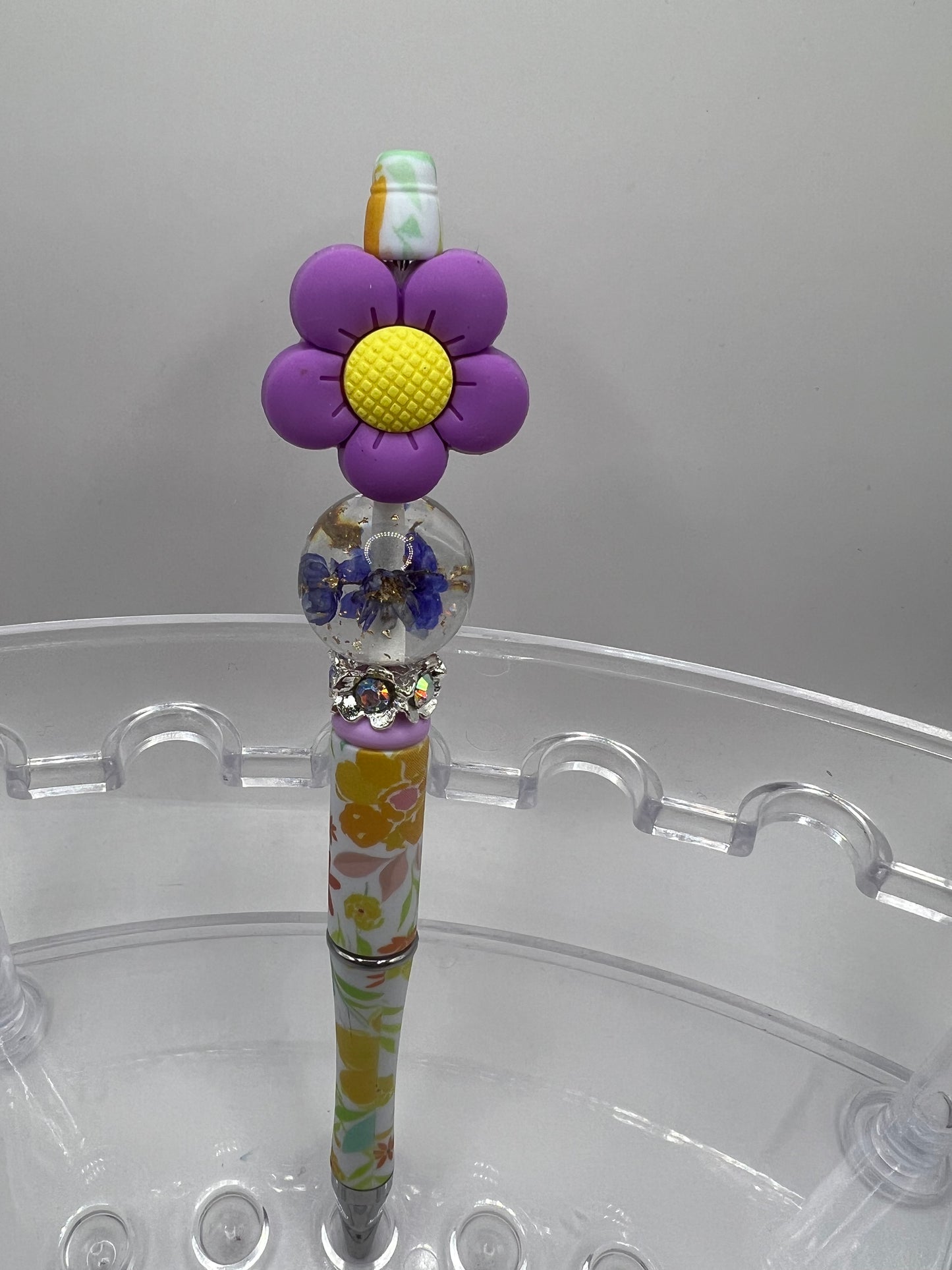 Purple flower beaded pen