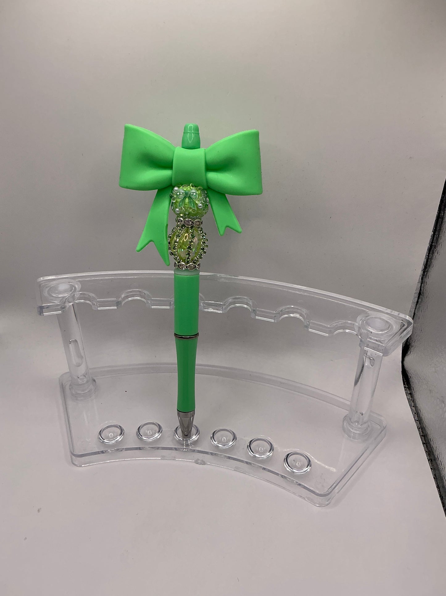 Bow Beaded Pen
