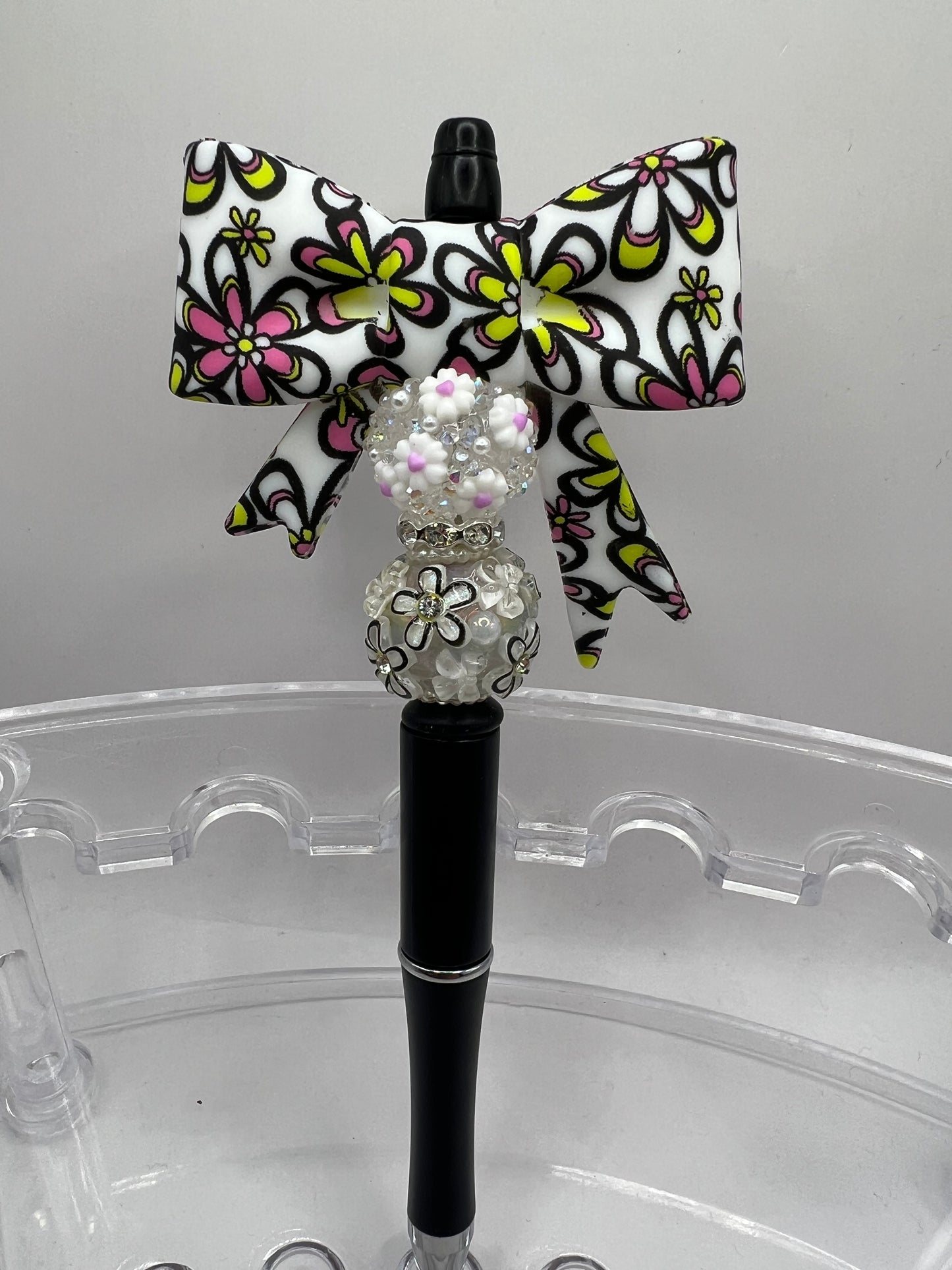 Bow Beaded Pen