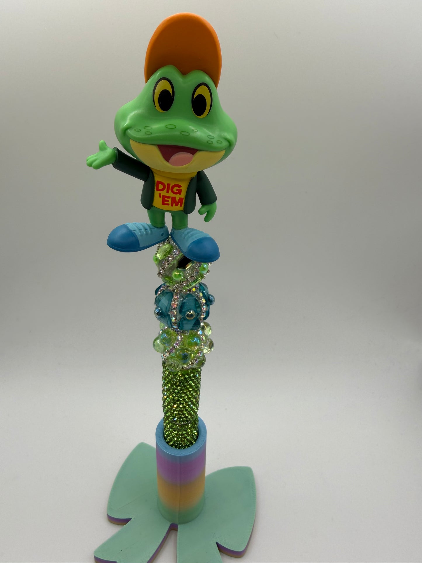 Frog Dig ‘Em  beaded Pen