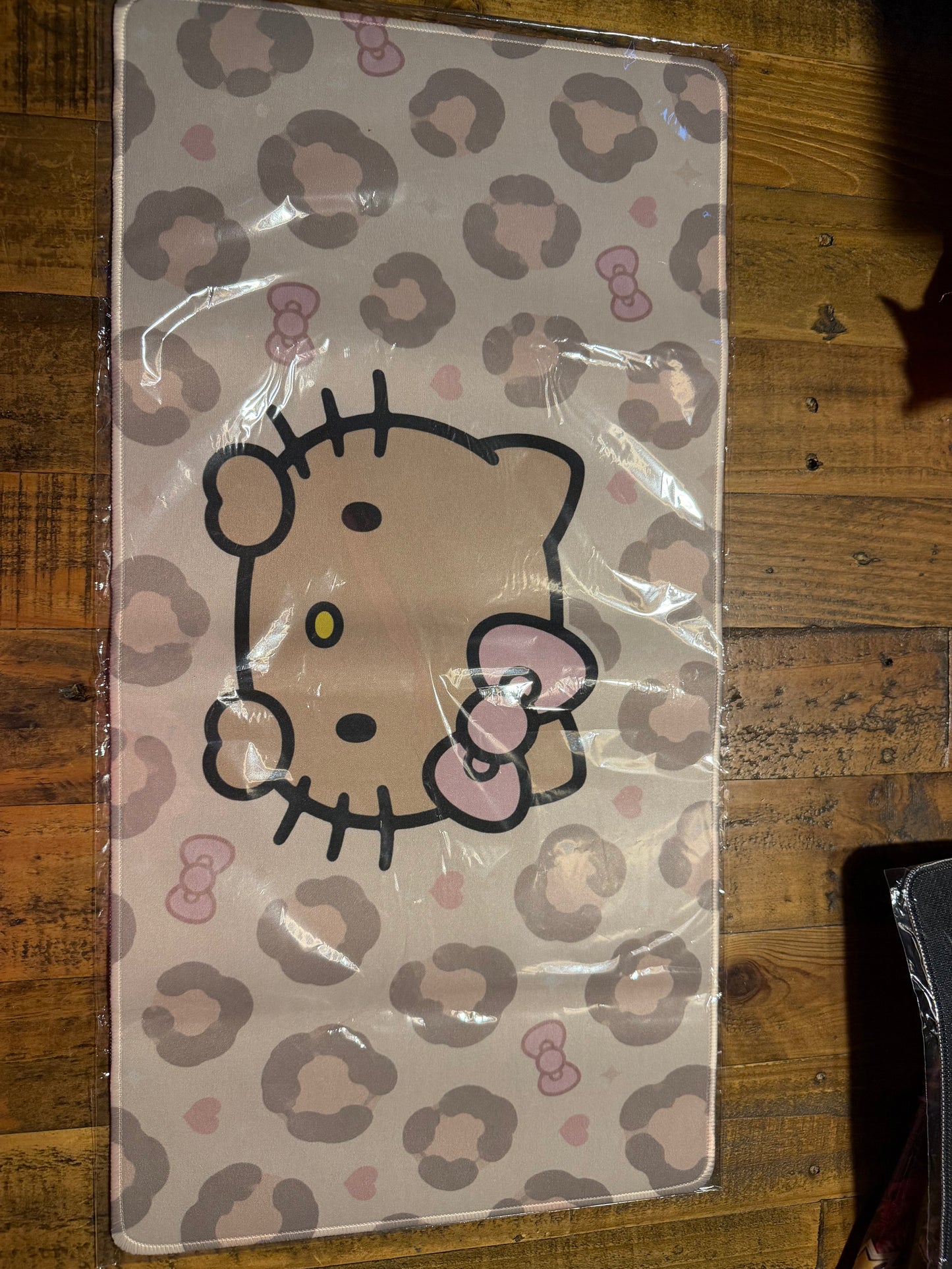 Hello Kitty desk mat