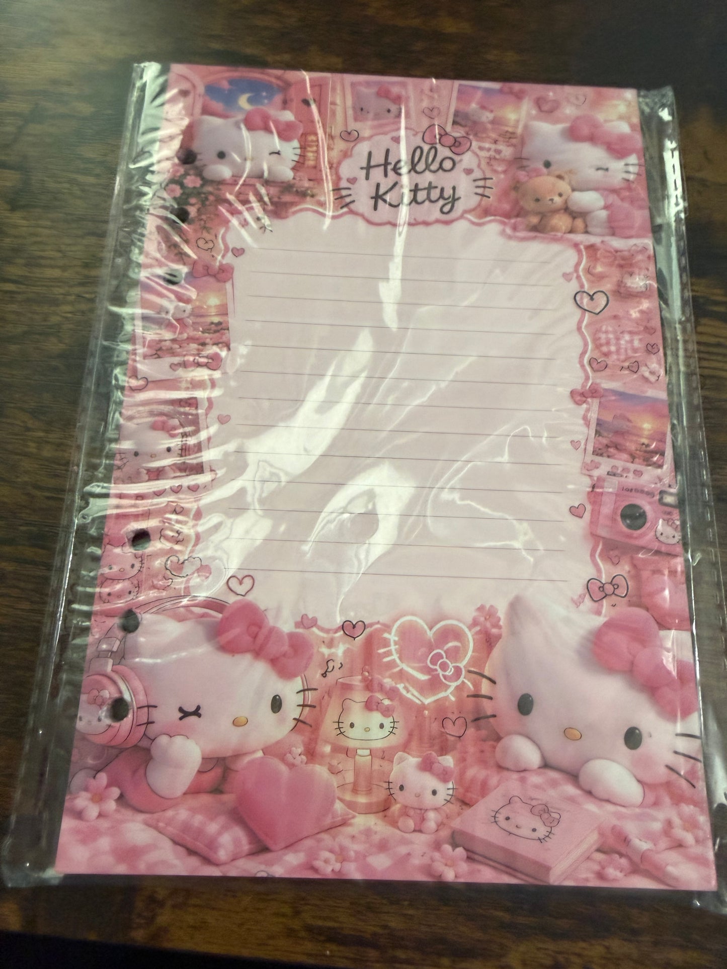 Hello Kitty A5 Binder