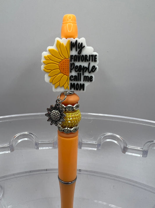 My favorite people call me, Mom beaded pen