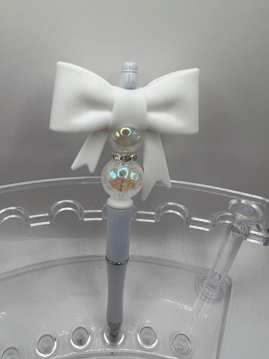White bow beaded pen